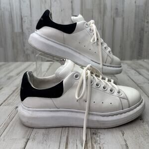 Alexander McQueen Women's Oversized Sneakers Sz 38 US 8 White/Black 553770